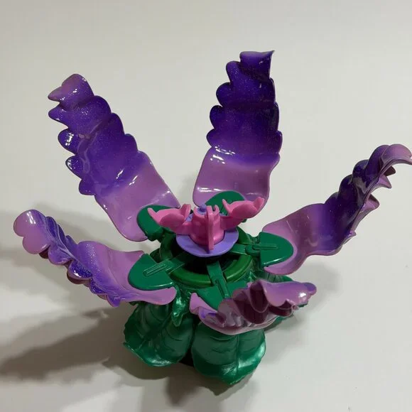 Vintage 1993 Princess of the Flowers Fairy Cherie doll and playset - Picture 10 of 12